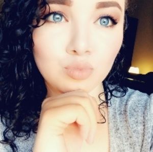 Meet your Posher, Auburn